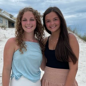 Meet your Posher, Lanie